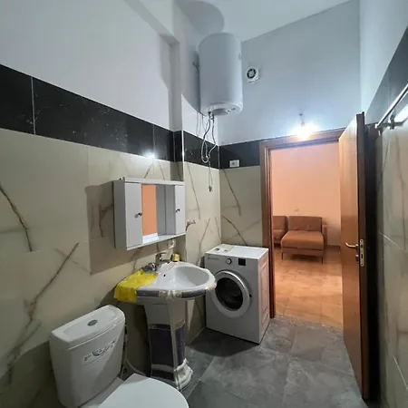 My Big Family - 2 Bedroom - Accomodation For 6- 8 Guests * Orikum