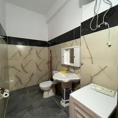 My Big Family - 2 Bedroom - Accomodation For 6- 8 Guests *