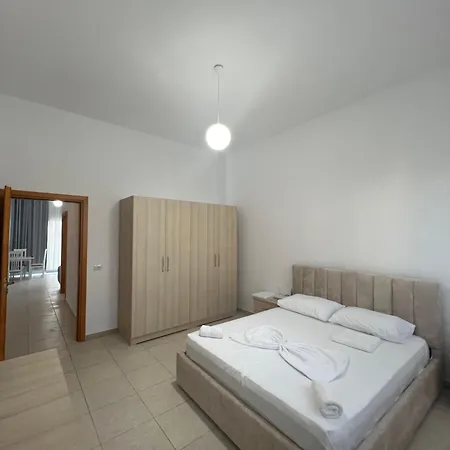 My Big Family - 2 Bedroom - Accomodation For 6- 8 Guests * Orikum