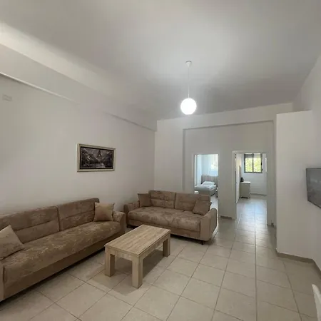 Apartment My Big Family - 2 Bedroom - Accomodation For 6- 8 Guests