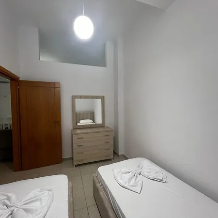 My Big Family - 2 Bedroom Apartment *