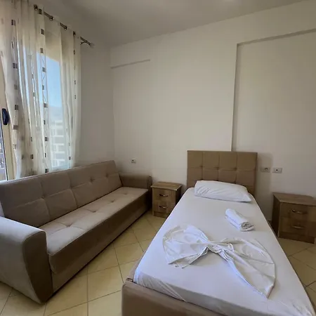 My Big Family - 2 Bedroom - For 6- 8 Guests Appartement Orikum