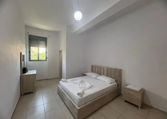 My Big Family - 2 Bedroom Apartmán Orikumi