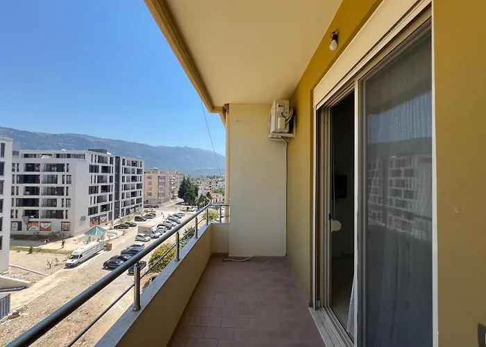 My Big Family - 2 Bedroom Apartmán Orikumi